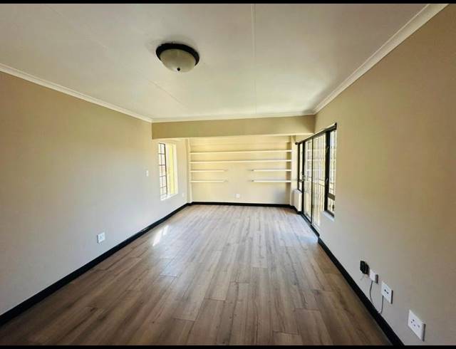 3 BEDROOM HOUSE FOR SALE IN ALBEMARLE